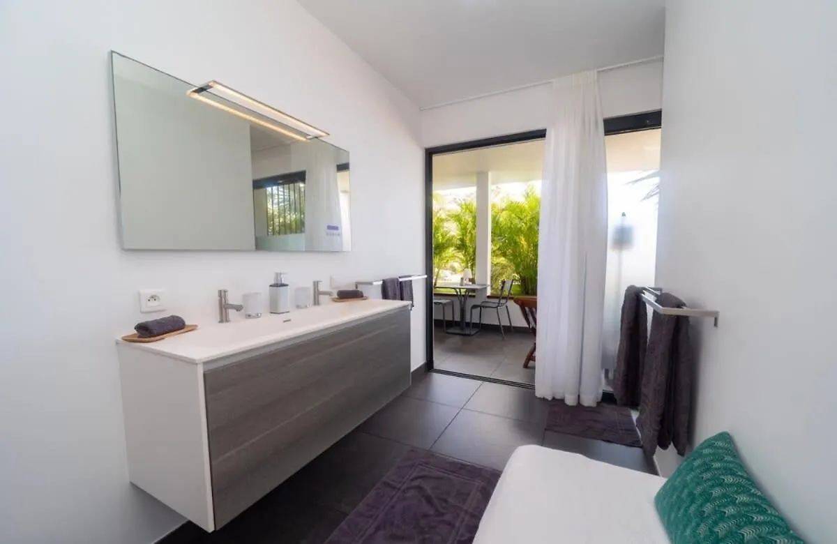 Best Flat in Corossol with Ocean Views グスタビア サン・バルテルミー島